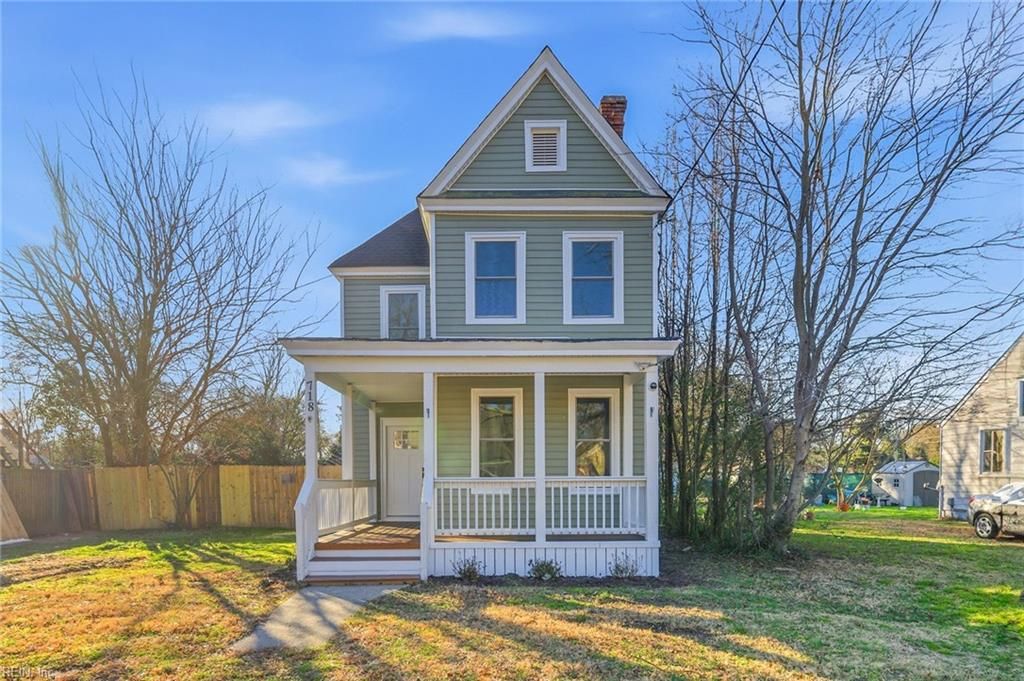 Photo of 718 Cambridge Avenue, Portsmouth, VA 23707 (MLS # 10618366)