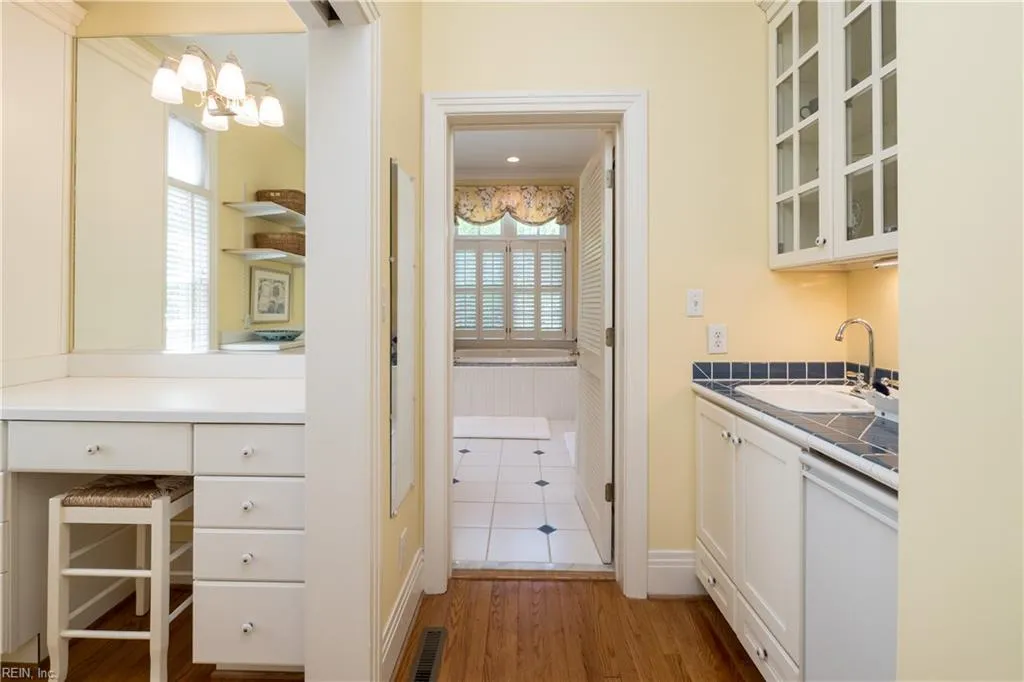 Virginia Beach, Virginia 23451, United States, 6 Bedrooms Bedrooms, ,7 BathroomsBathrooms,Residential,Active,112066