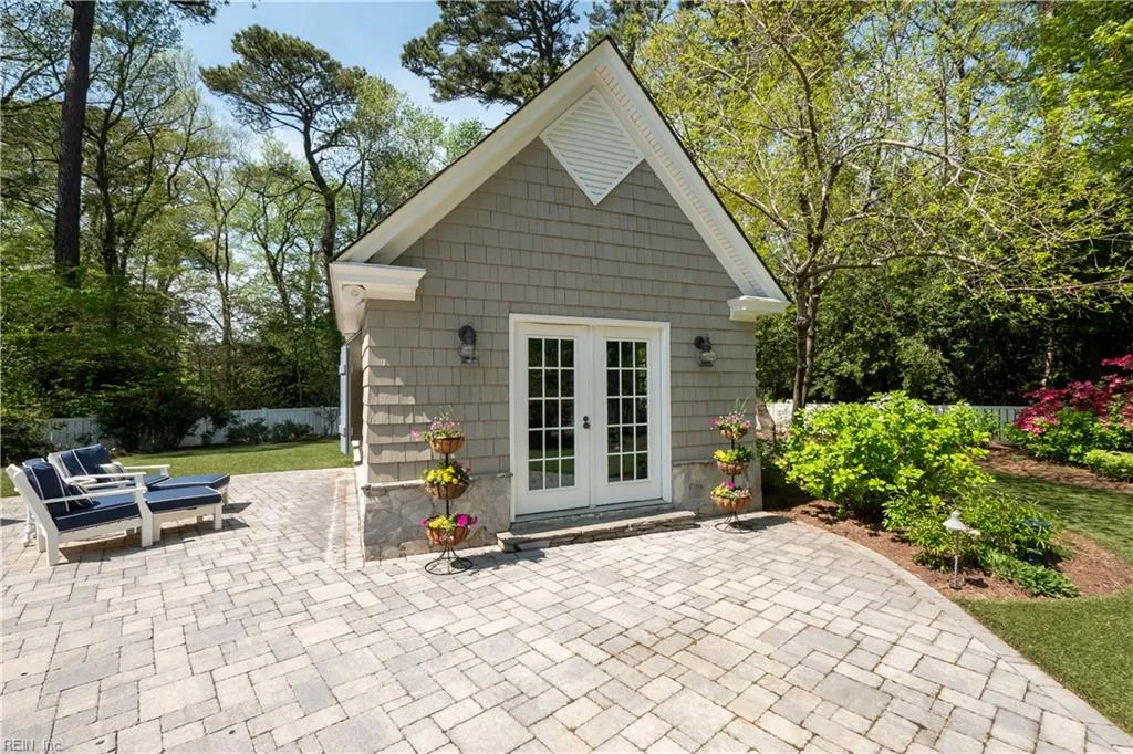 Virginia Beach, Virginia 23451, United States, 6 Bedrooms Bedrooms, ,7 BathroomsBathrooms,Residential,Active,112066