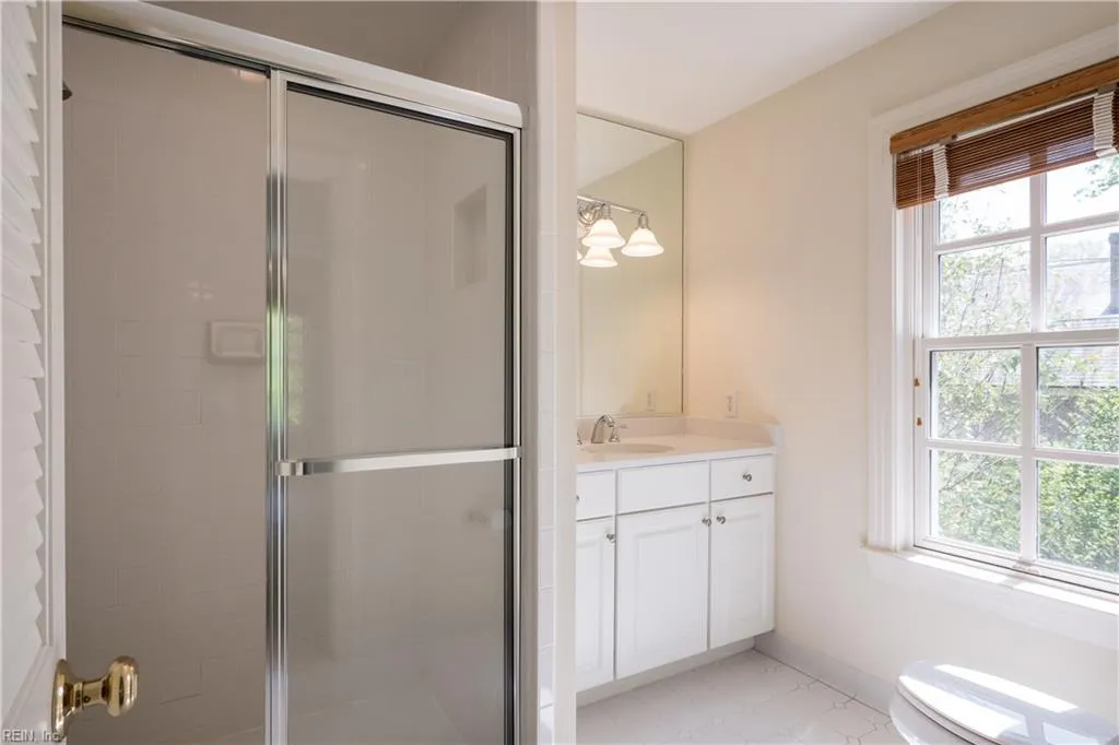 Virginia Beach, Virginia 23451, United States, 6 Bedrooms Bedrooms, ,7 BathroomsBathrooms,Residential,Active,112066