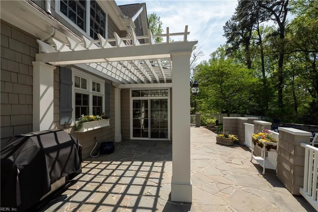 Virginia Beach, Virginia 23451, United States, 6 Bedrooms Bedrooms, ,7 BathroomsBathrooms,Residential,Active,112066