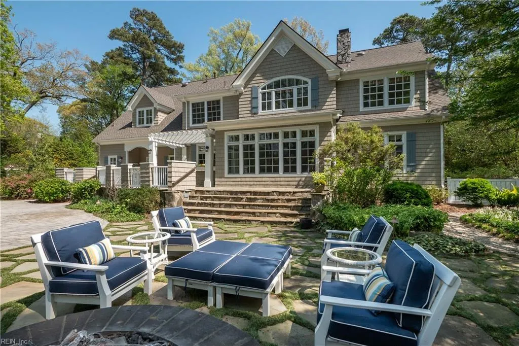 Virginia Beach, Virginia 23451, United States, 6 Bedrooms Bedrooms, ,7 BathroomsBathrooms,Residential,Active,112066