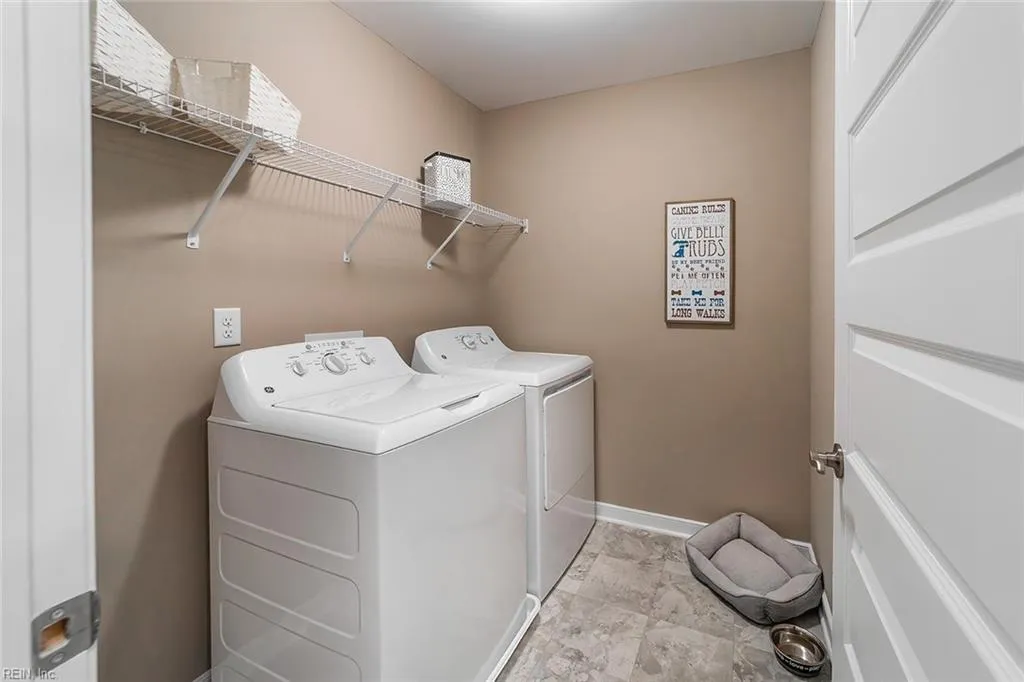 Suffolk, Virginia 23434, United States, 3 Bedrooms Bedrooms, ,3 BathroomsBathrooms,Residential,Active,171221