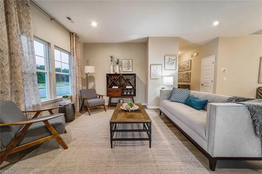 Suffolk, Virginia 23434, United States, 3 Bedrooms Bedrooms, ,3 BathroomsBathrooms,Residential,Active,171221