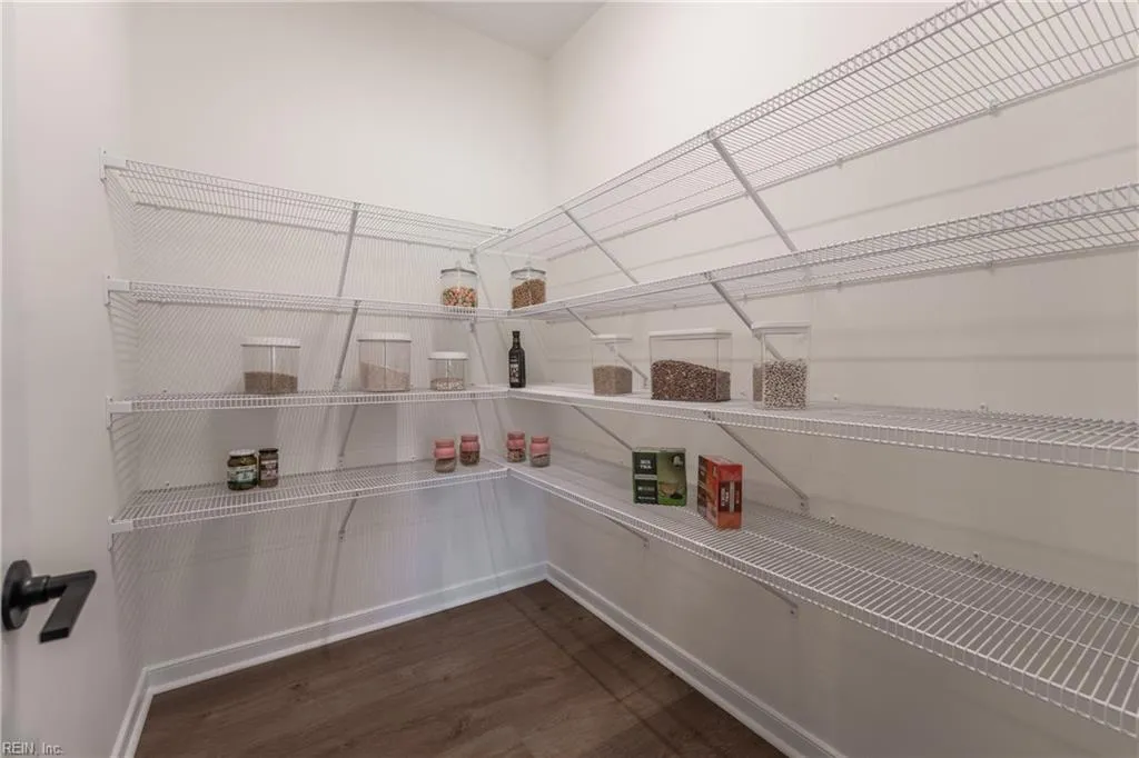 Suffolk, Virginia 23435, United States, 4 Bedrooms Bedrooms, ,4 BathroomsBathrooms,Residential,Active,171223