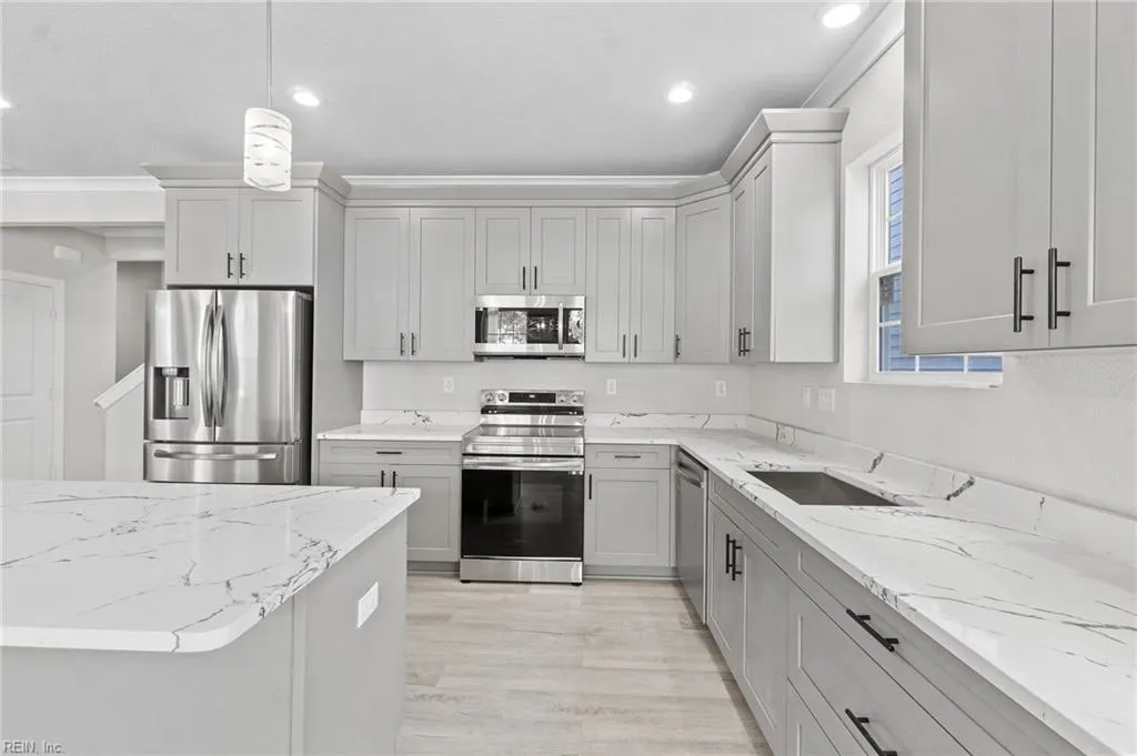 Norfolk, Virginia 23504, United States, 5 Bedrooms Bedrooms, ,3 BathroomsBathrooms,Residential,Active,23858