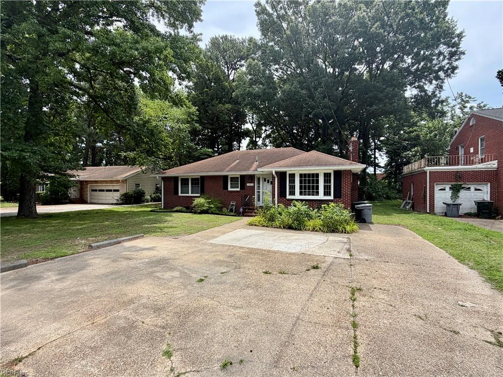 Photo of 1452 E Pembroke Ave AVE, Hampton, VA 23663 (MLS # 10654872)