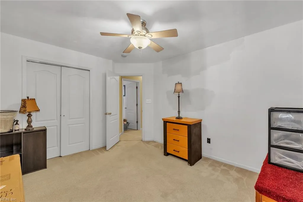 Portsmouth, Virginia 23703, United States, 4 Bedrooms Bedrooms, ,3 BathroomsBathrooms,Residential,Active,240510