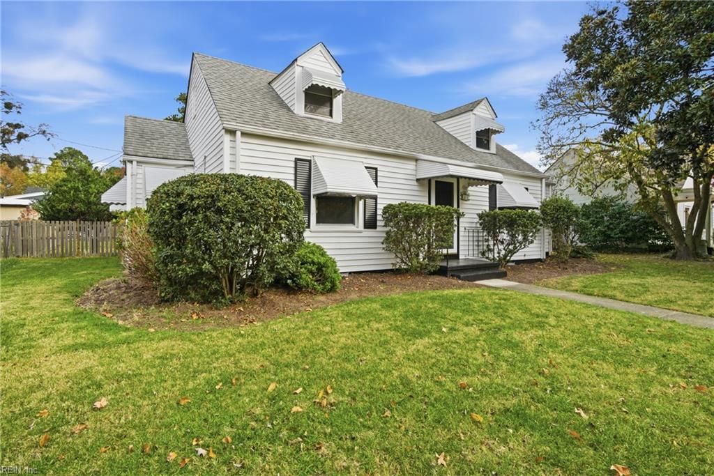 Photo of 504 N Shore Road, Norfolk, VA 23505 (MLS # 10610888)