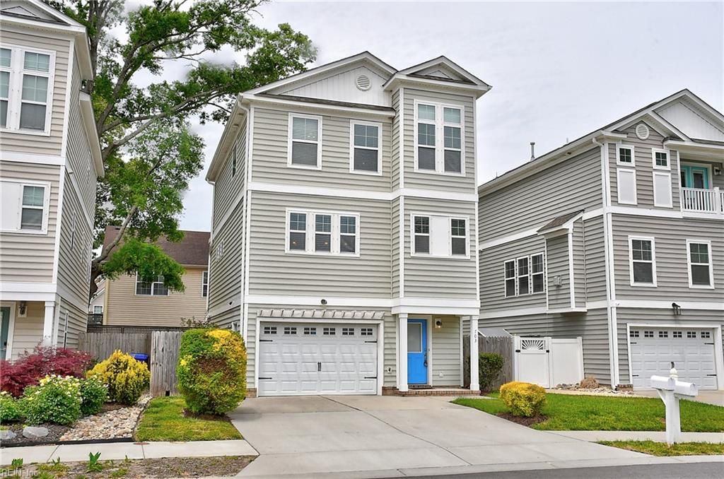 Photo of 703 14th Street, Virginia Beach, VA 23451 (MLS # 10633319)