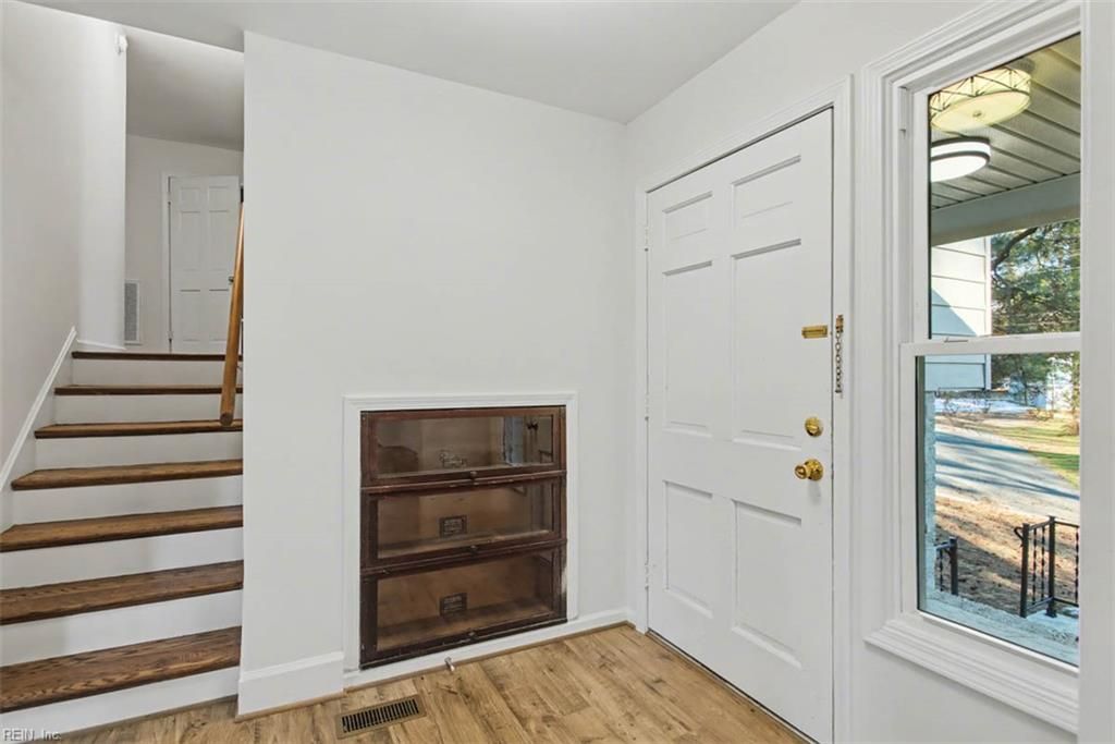 Photo of 110 W Rexford Drive, Newport News, VA 23608 (MLS # 10619543)