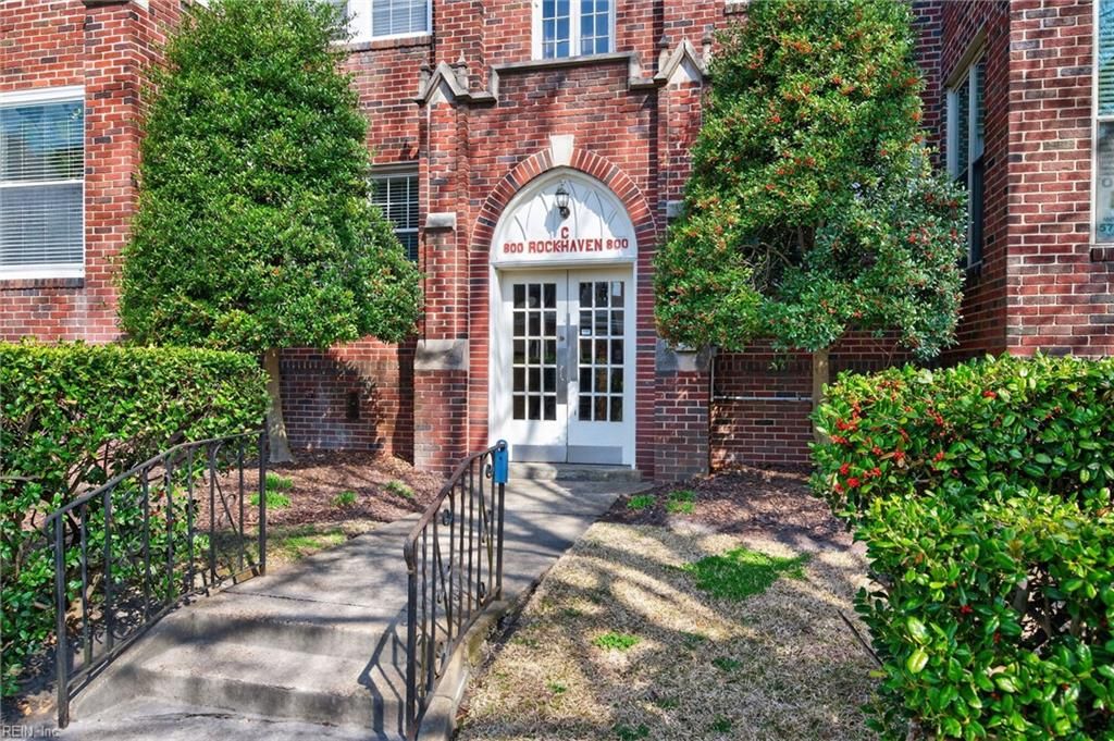 Photo of 800 Gates Avenue #C2, Norfolk, VA 23517 (MLS # 10624116)