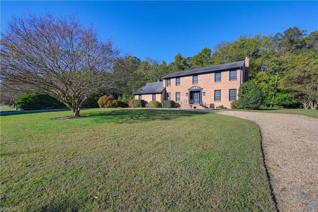 Photo of 8957 River Crescent, Suffolk, VA 23433 (MLS # 10612857)