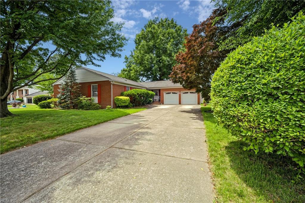 Photo of 6 Redman Court, Hampton, VA 23669 (MLS # 10649759)