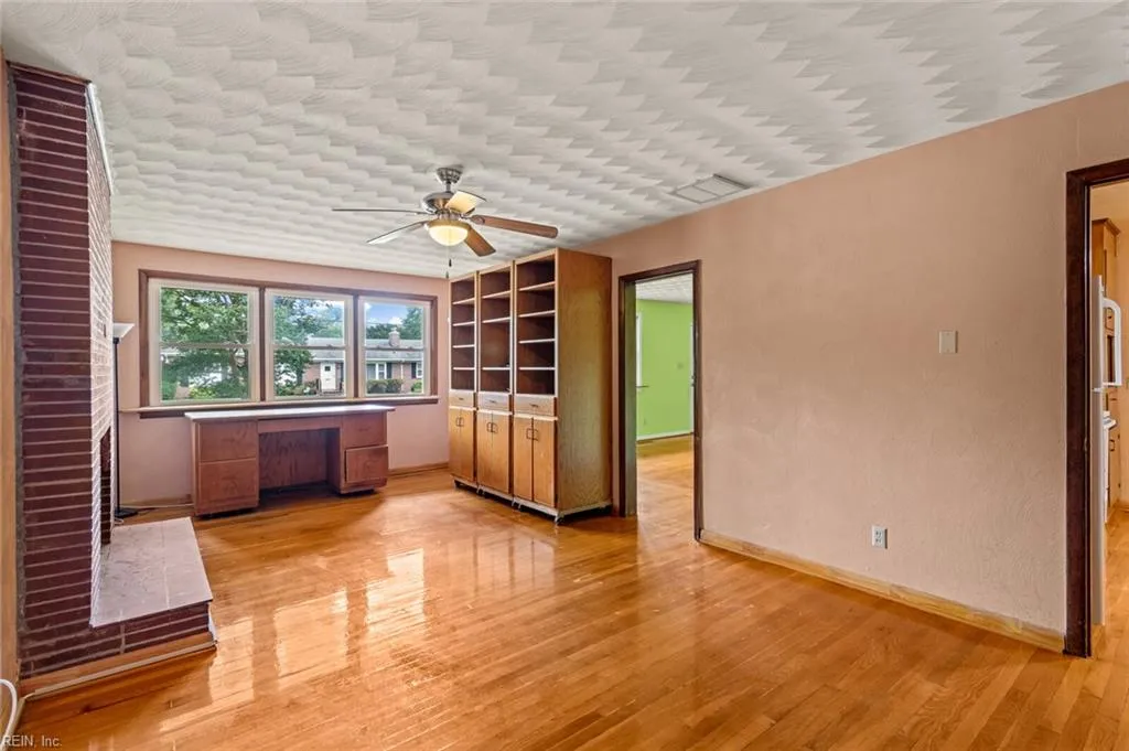 Hampton, Virginia 23666, United States, 3 Bedrooms Bedrooms, ,2 BathroomsBathrooms,Residential,Active,148105