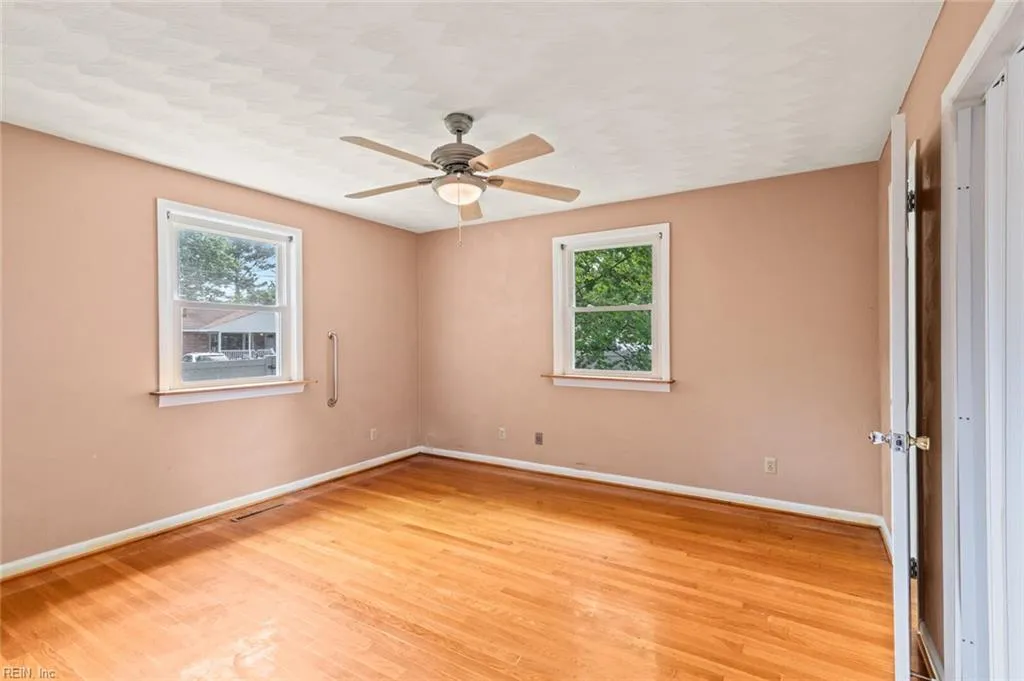 Hampton, Virginia 23666, United States, 3 Bedrooms Bedrooms, ,2 BathroomsBathrooms,Residential,Active,148105