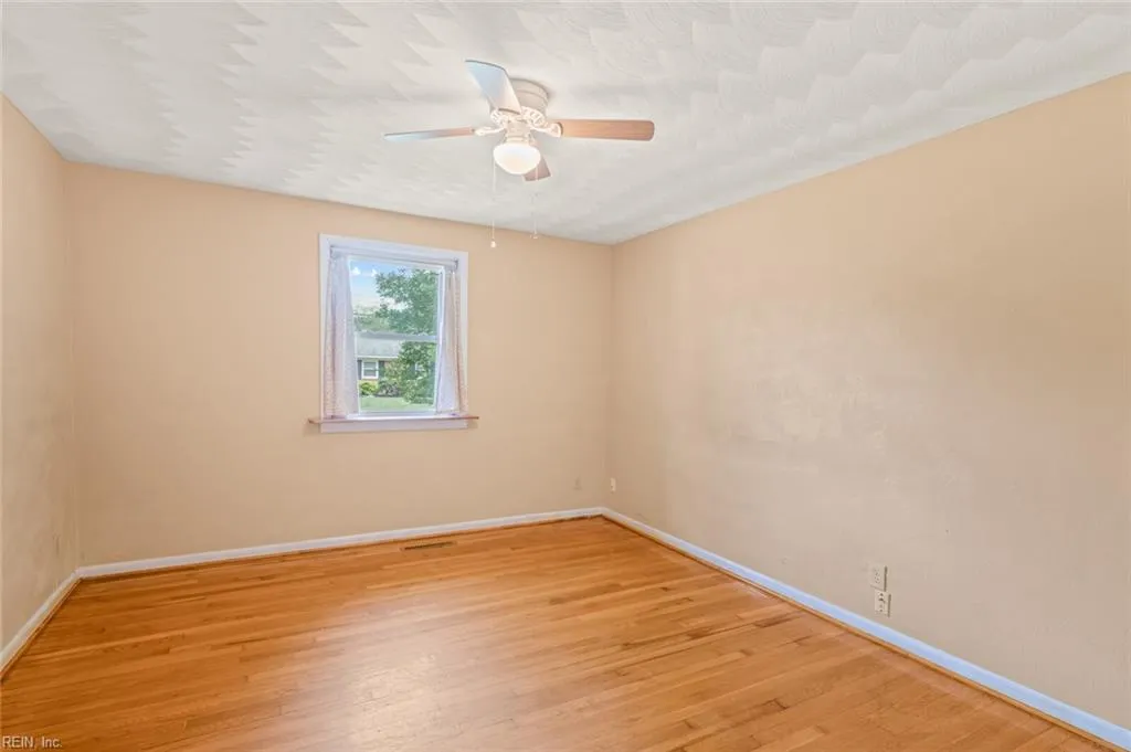 Hampton, Virginia 23666, United States, 3 Bedrooms Bedrooms, ,2 BathroomsBathrooms,Residential,Active,148105