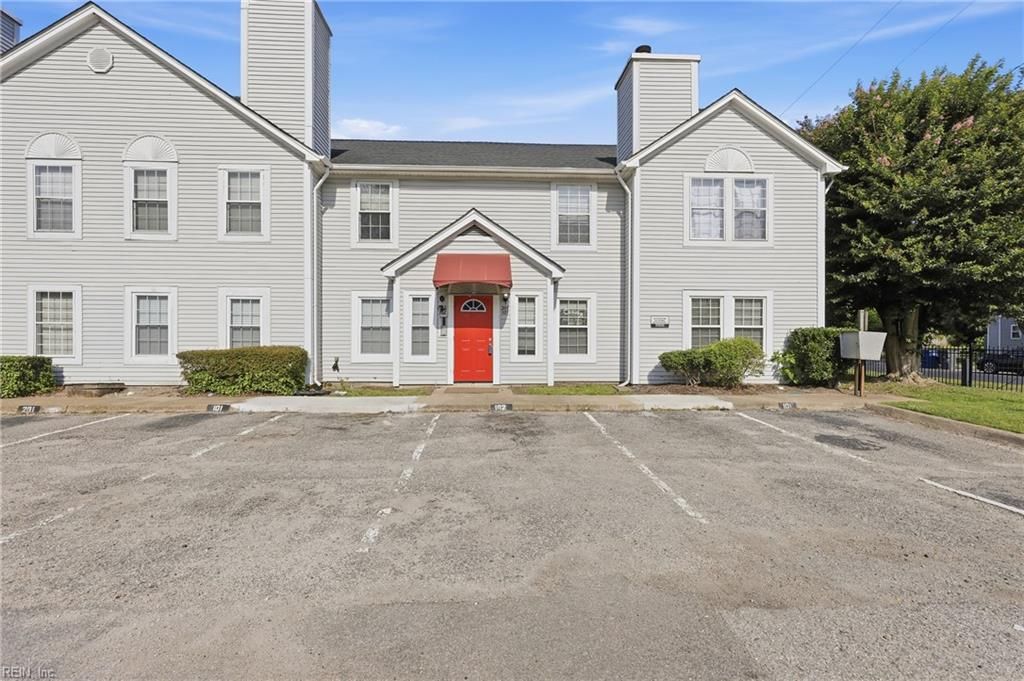 Photo of 351 Fort Worth Avenue #102, Norfolk, VA 23505 (MLS # 10637418)