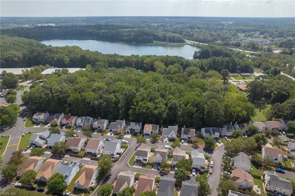 Chesapeake, Virginia 23320, United States, 4 Bedrooms Bedrooms, ,3 BathroomsBathrooms,Residential,Active,238737