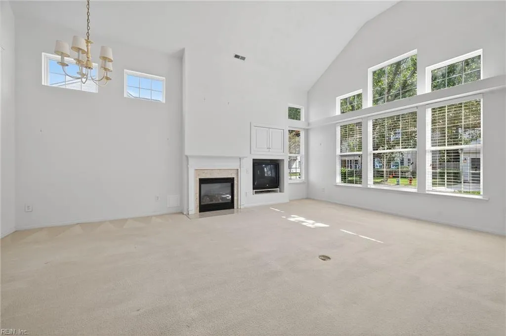 Chesapeake, Virginia 23320, United States, 4 Bedrooms Bedrooms, ,3 BathroomsBathrooms,Residential,Active,238737