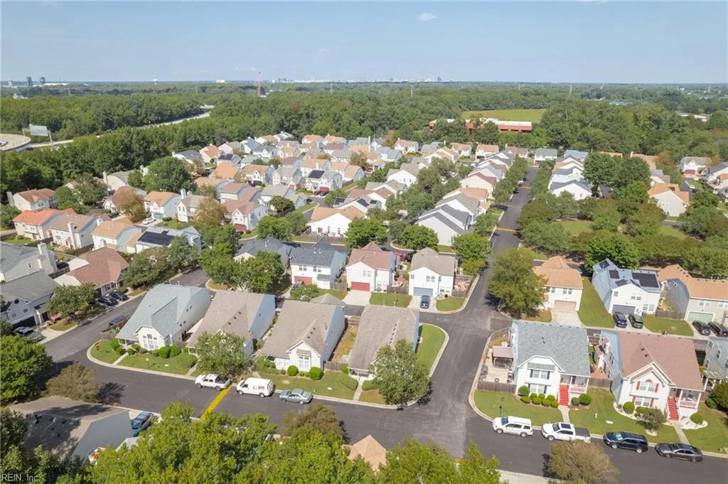 Chesapeake, Virginia 23320, United States, 4 Bedrooms Bedrooms, ,3 BathroomsBathrooms,Residential,Active,238737