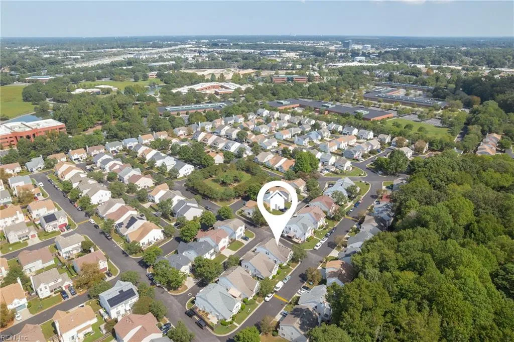 Chesapeake, Virginia 23320, United States, 4 Bedrooms Bedrooms, ,3 BathroomsBathrooms,Residential,Active,238737