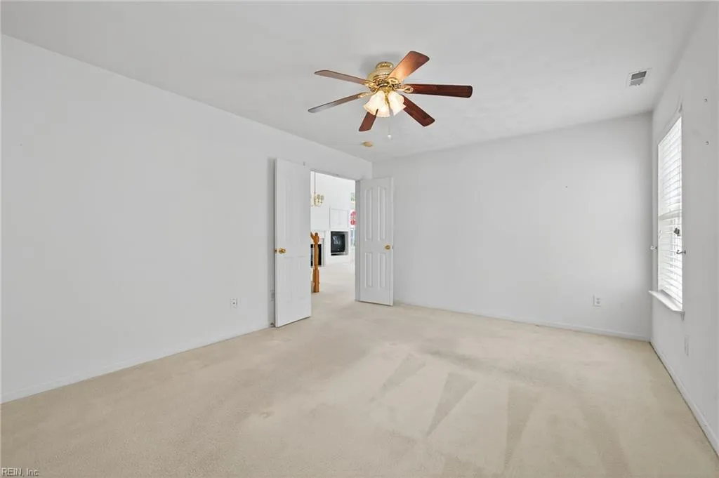 Chesapeake, Virginia 23320, United States, 4 Bedrooms Bedrooms, ,3 BathroomsBathrooms,Residential,Active,238737