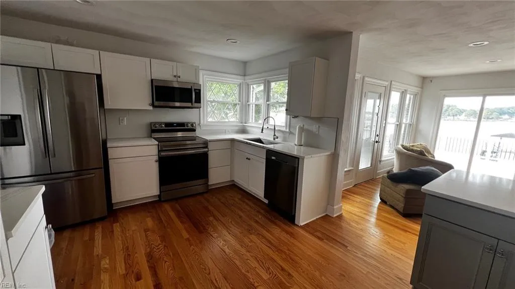 Chesapeake, Virginia 23321, United States, 3 Bedrooms Bedrooms, ,2 BathroomsBathrooms,Residential,Pending,180257