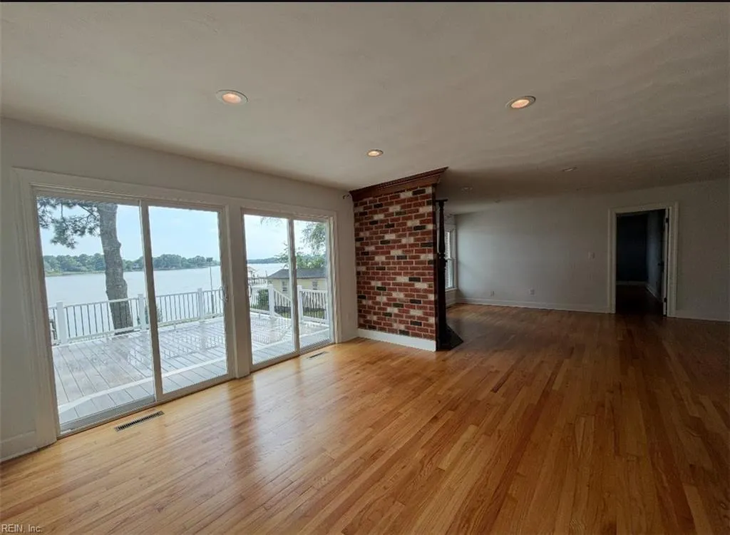 Chesapeake, Virginia 23321, United States, 3 Bedrooms Bedrooms, ,2 BathroomsBathrooms,Residential,Pending,180257