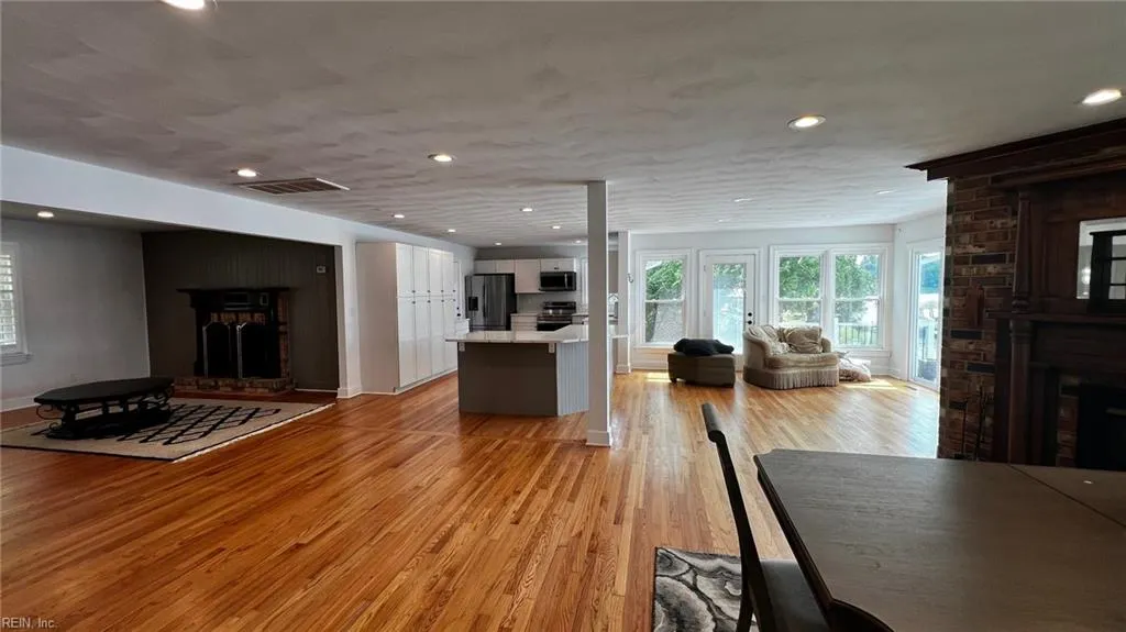 Chesapeake, Virginia 23321, United States, 3 Bedrooms Bedrooms, ,2 BathroomsBathrooms,Residential,Pending,180257