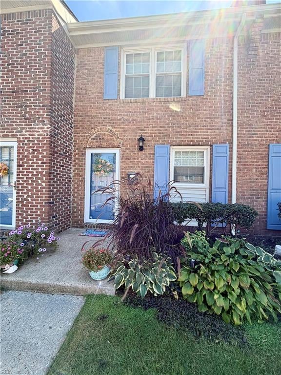 Photo of 887 Elizabeth Court, Virginia Beach, VA 23451 (MLS # 10653201)