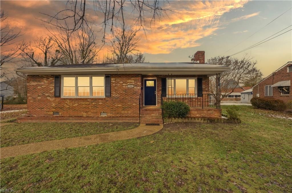 Photo of 34 Joynes Road, Hampton, VA 23666 (MLS # 10613163)