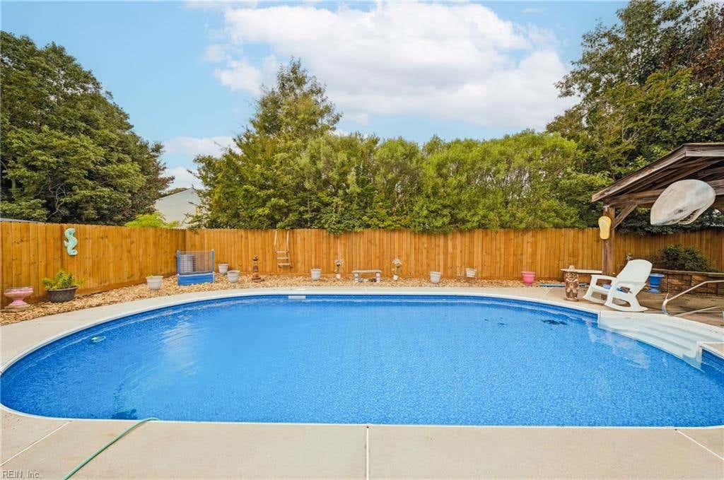 Photo of 1925 Stillwood Lane, Virginia Beach, VA 23456 (MLS # 10640736)