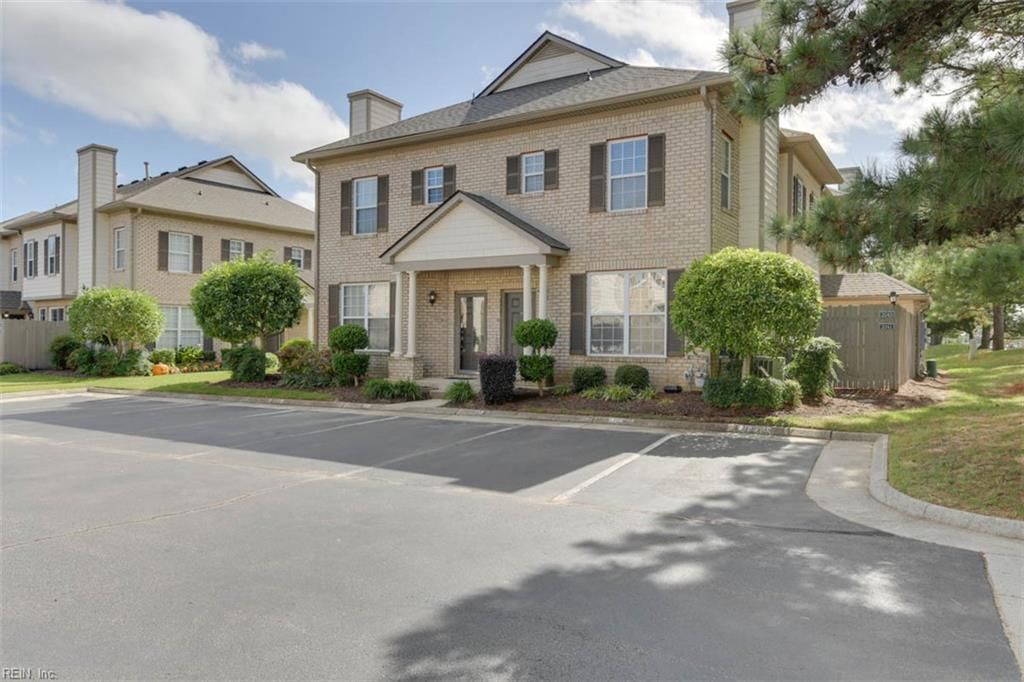 Photo of 2041 Hardwick Court, Virginia Beach, VA 23454 (MLS # 10604324)