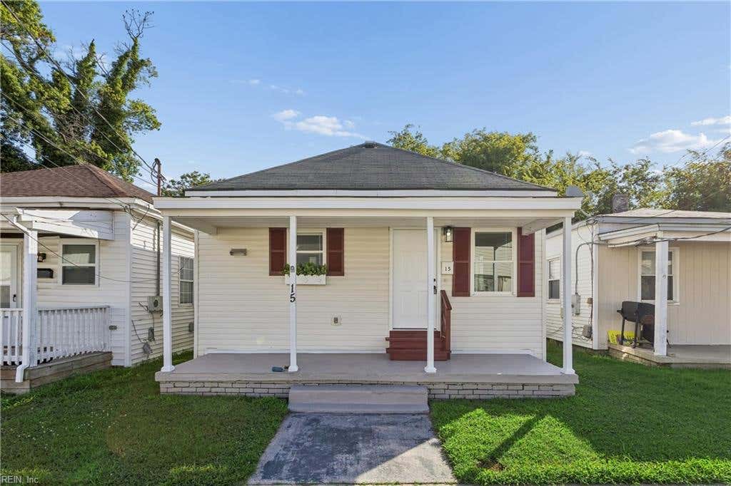 Photo of 15 E Howard Street, Hampton, VA 23663 (MLS # 10646897)