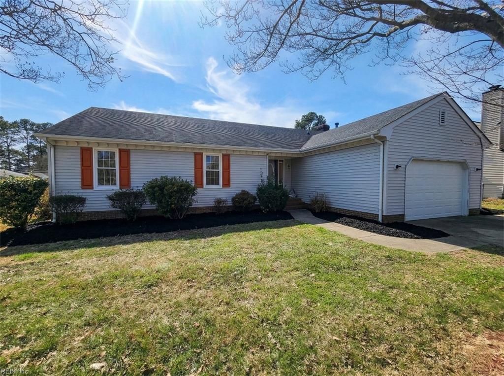 Photo of 821 Lindale Drive, Chesapeake, VA 23320 (MLS # 10624802)