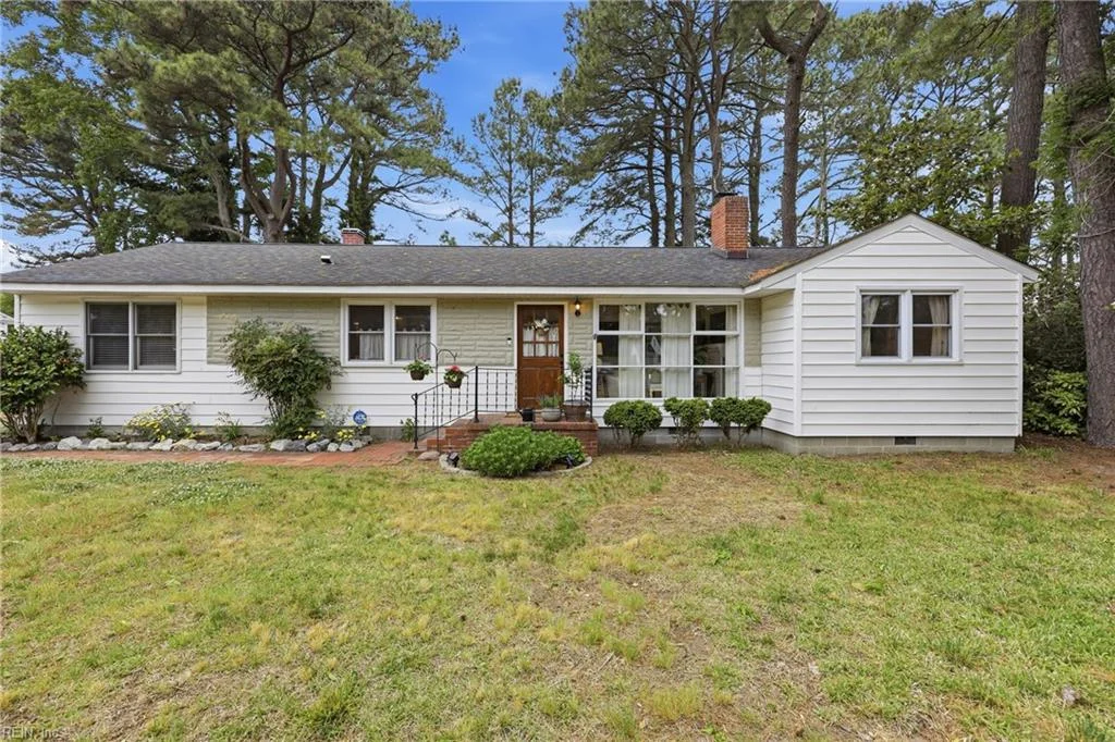 10181 Pine Avenue, Nassawadox, VA, 23413