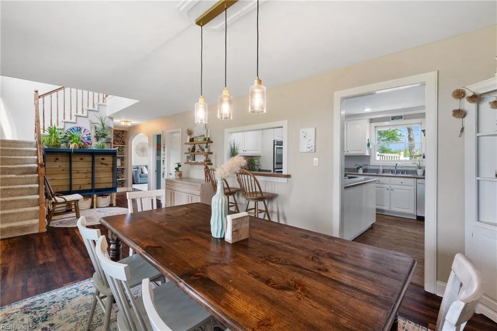 Virginia Beach, Virginia 23456, United States, 4 Bedrooms Bedrooms, ,3 BathroomsBathrooms,Residential,Active,116999