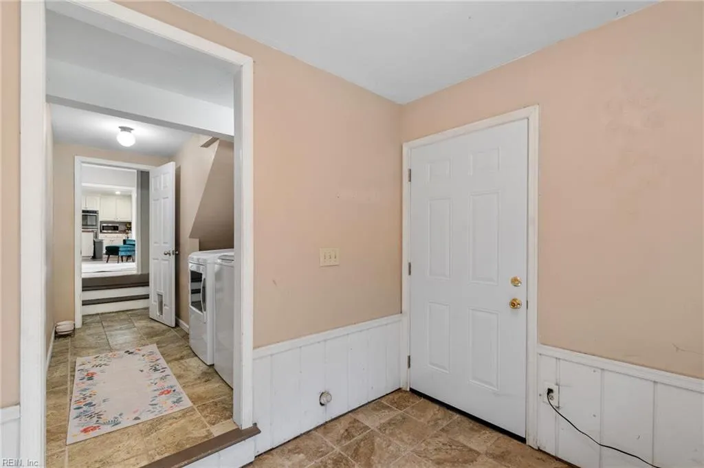 Virginia Beach, Virginia 23456, United States, 4 Bedrooms Bedrooms, ,3 BathroomsBathrooms,Residential,Active,116999