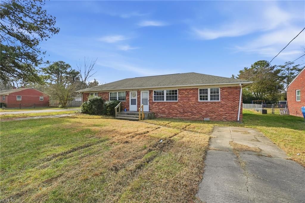 Photo of 421 West Lane, Virginia Beach, VA 23454 (MLS # 10613989)