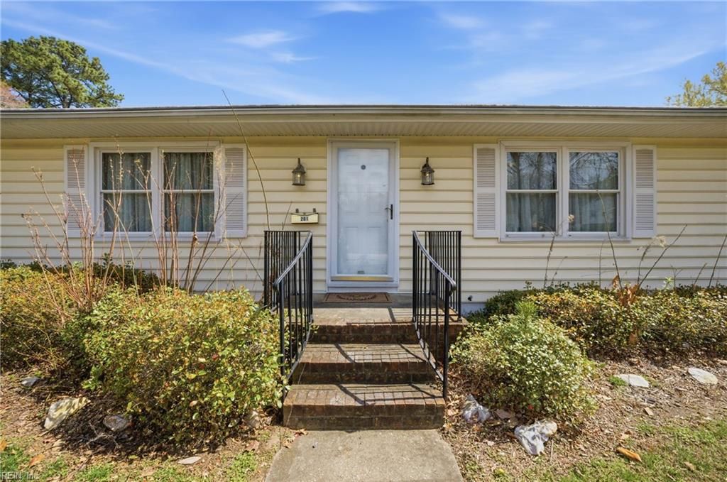 Photo of 201 Hankins Street, Hampton, VA 23669 (MLS # 10626992)