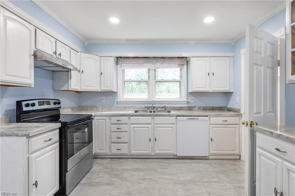300 Pefley DR