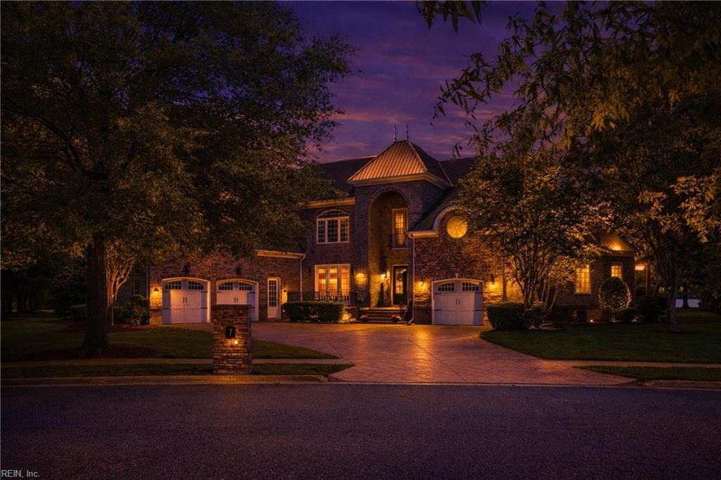 Photo of 1601 Water View Circle, Chesapeake, VA 23322 (MLS # 10630637)