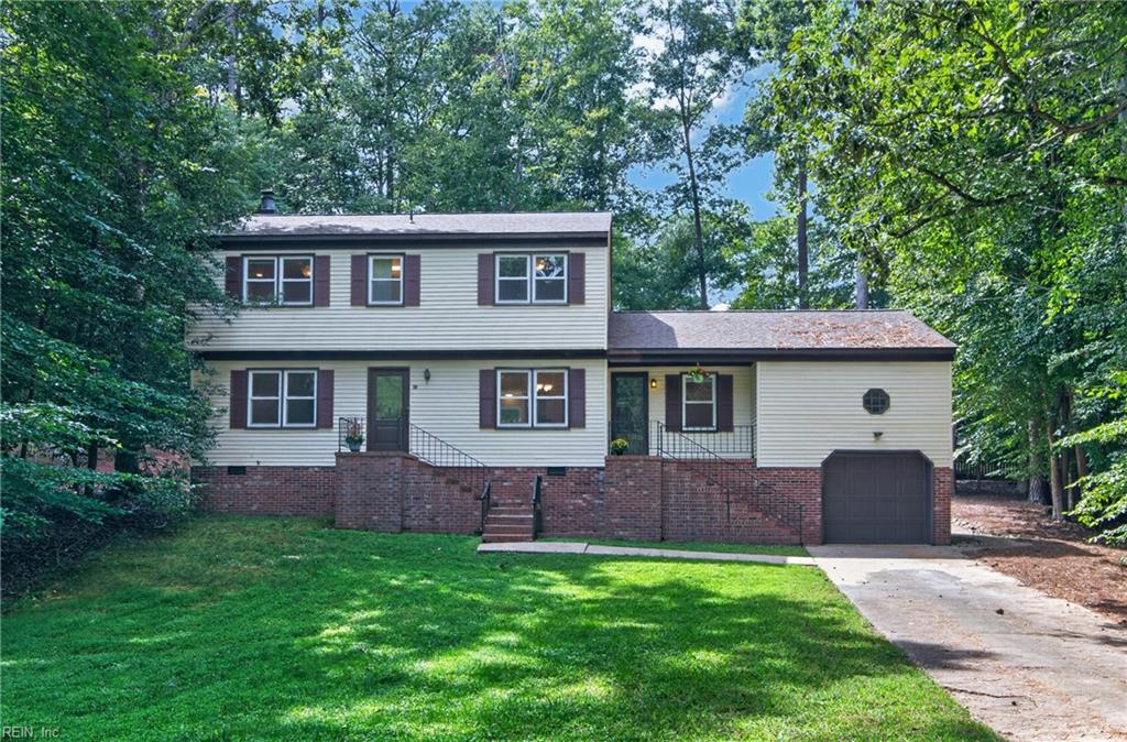 Photo of 102 Castle Lane, Williamsburg, VA 23185 (MLS # 10651541)