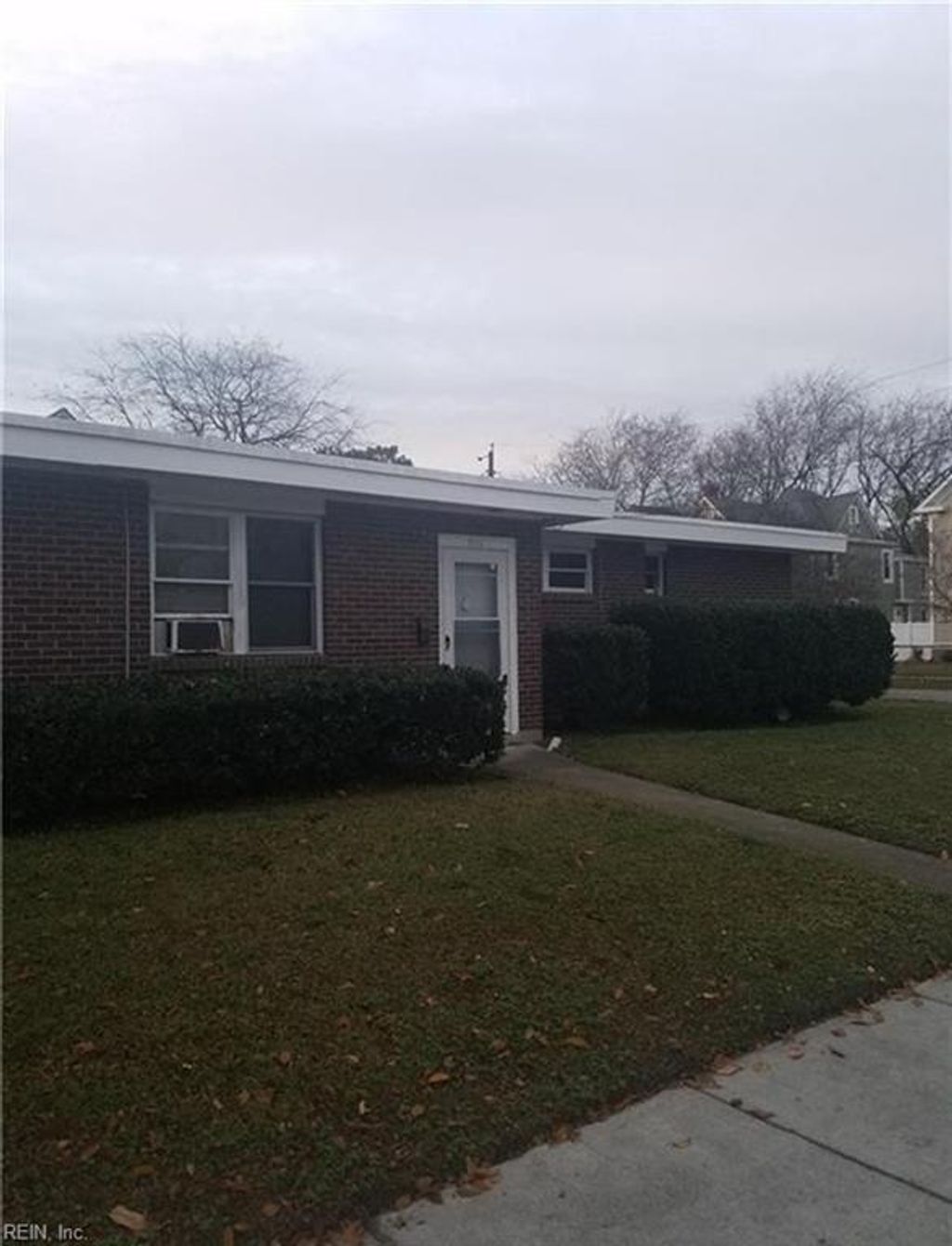 Photo of 2911 Omohundro Avenue, Norfolk, VA 23504 (MLS # 10618608)