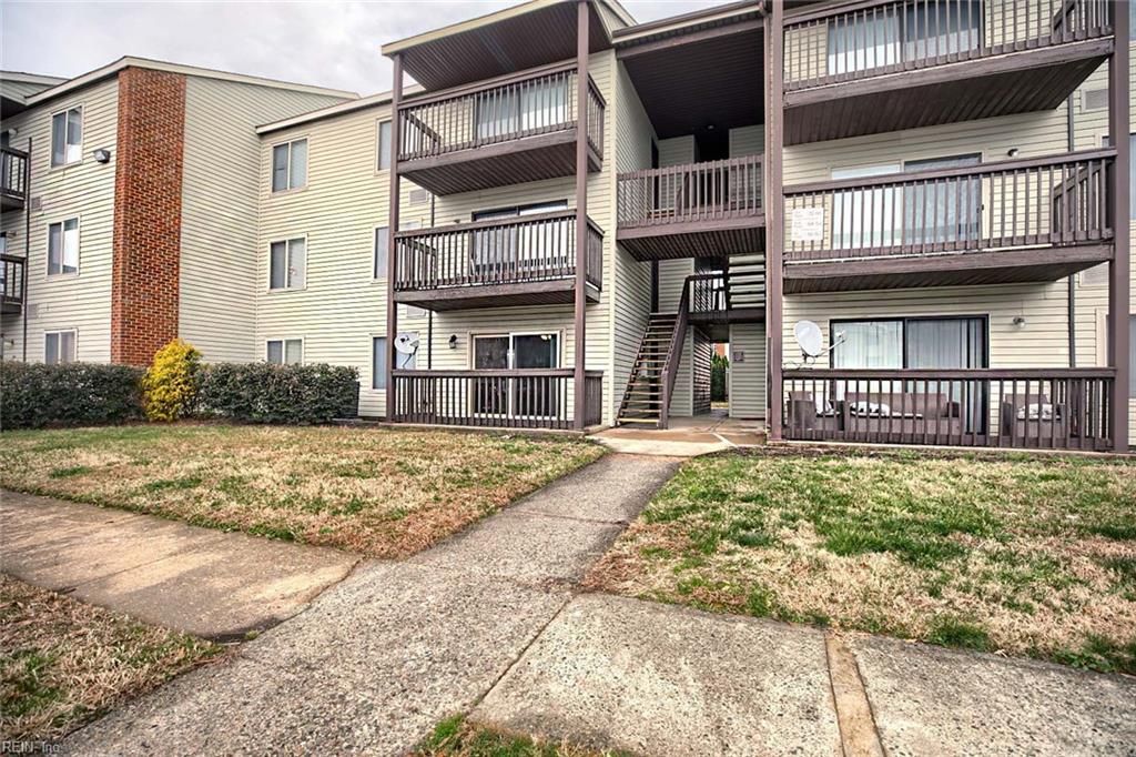 Photo of 56 Wells Court, Hampton, VA 23666 (MLS # 10614588)