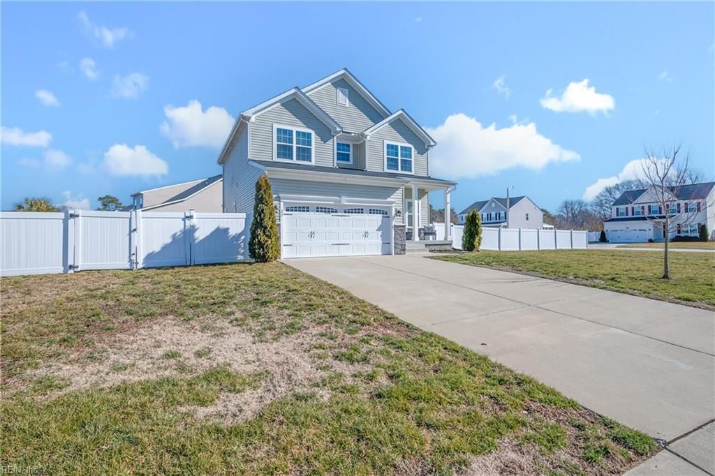 Photo of 22 Mimi Circle, Newport News, VA 23602 (MLS # 10626354)