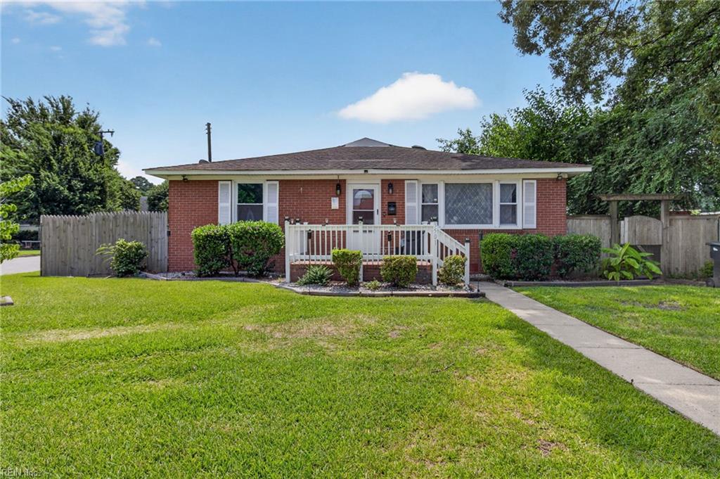 Photo of 3501 Arlington Place, Portsmouth, VA 23707 (MLS # 10656587)