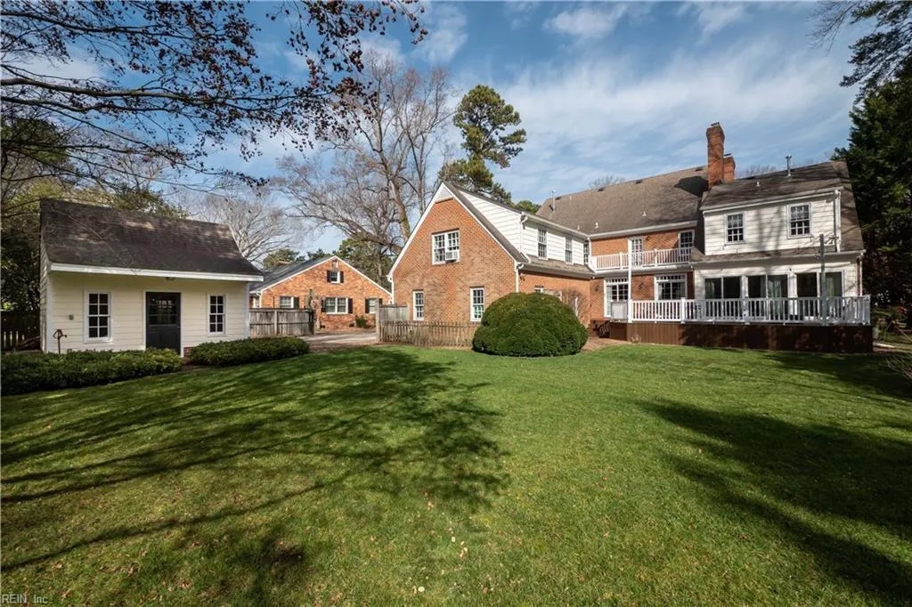 Virginia Beach, Virginia 23451, United States, 5 Bedrooms Bedrooms, ,5 BathroomsBathrooms,Residential,Pending,76808