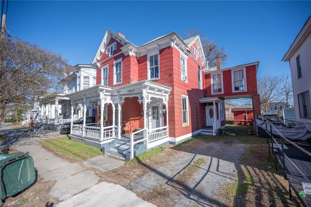 Photo of 124 Chestnut Street, Suffolk, VA 23434 (MLS # 10614622)